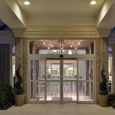 Hilton Garden Inn Addison Eksteriør bilde