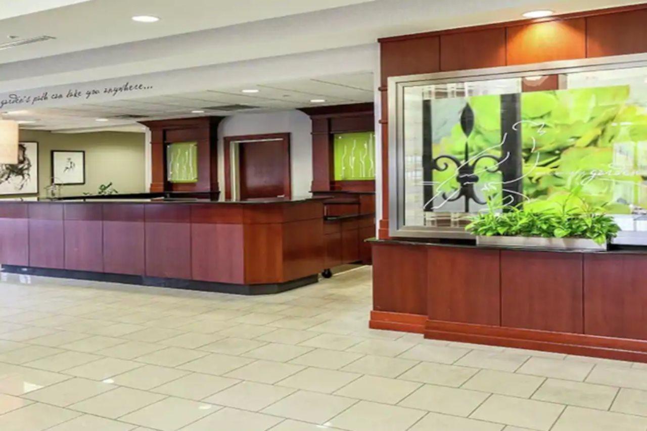 Hilton Garden Inn Addison Eksteriør bilde