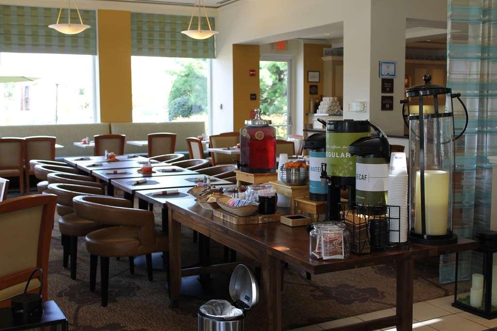 Hilton Garden Inn Addison Restaurant bilde
