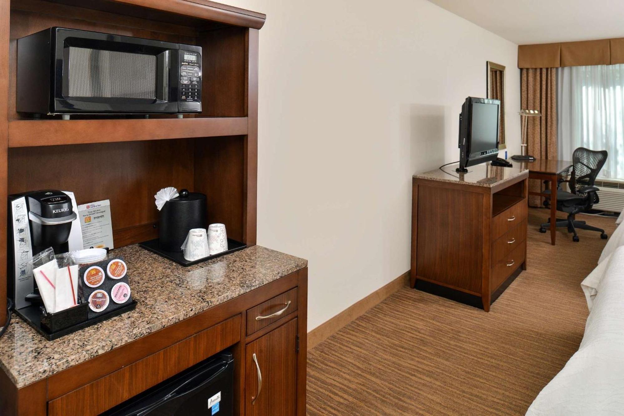 Hilton Garden Inn Addison Eksteriør bilde