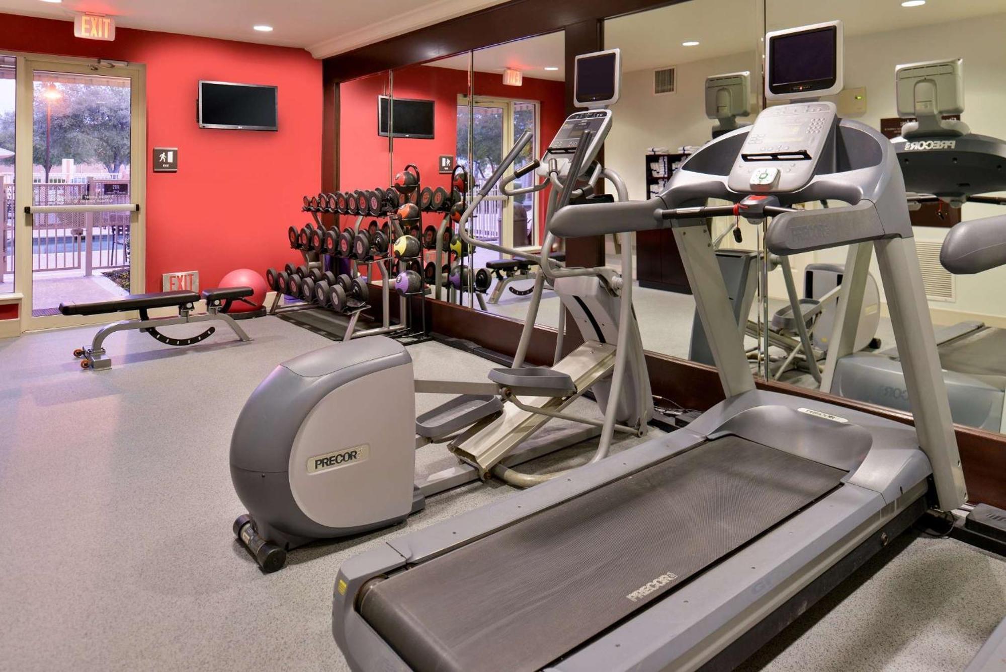 Hilton Garden Inn Addison Eksteriør bilde